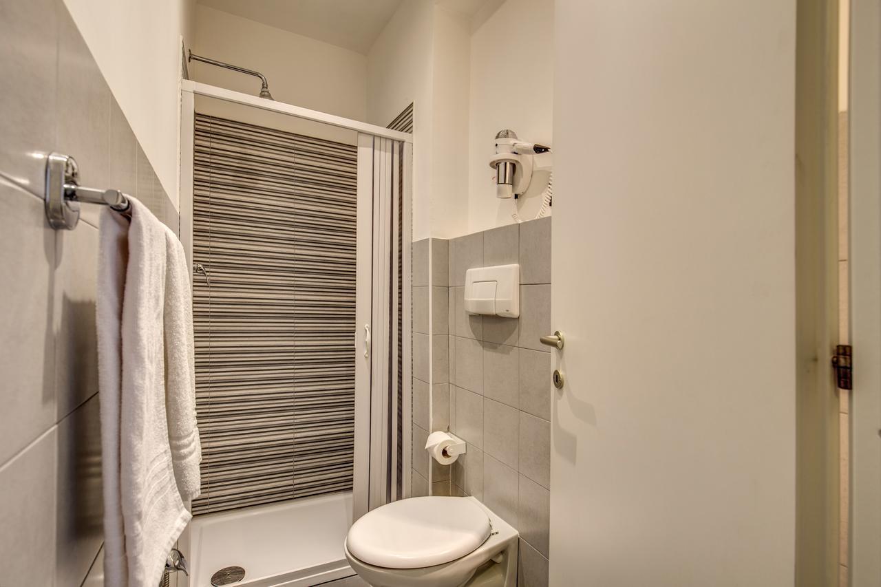 Enzo Luxury Rooms Roma Ngoại thất bức ảnh